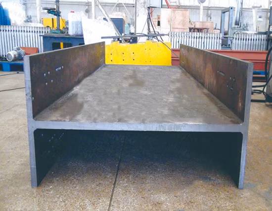 Línea de producción de aserrado y perforación de vigas CNC automática vertical para corte de metales FINCM